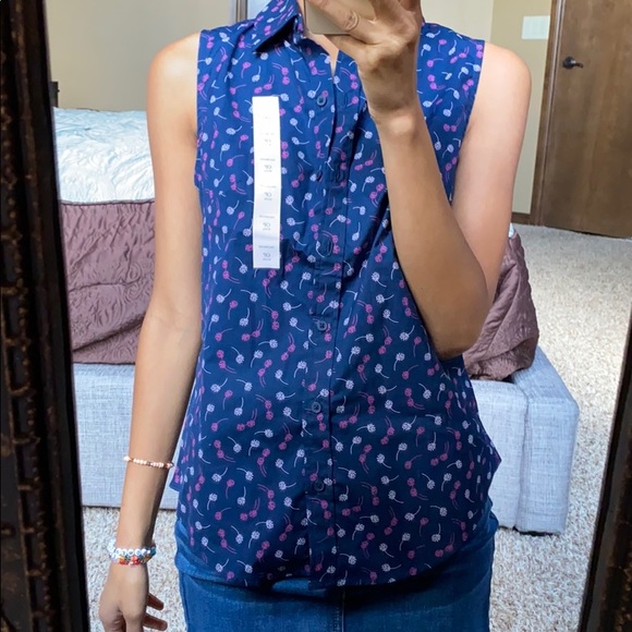Floral button down - Picture 3 of 3